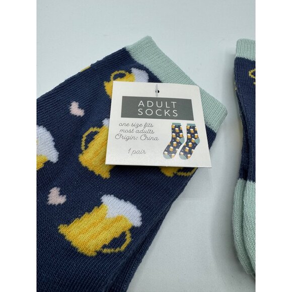 NEW 2 Ale Love Quarter Length Socks Beer Steins Hearts Gift Adult One Size OSFM - Picture 3 of 4